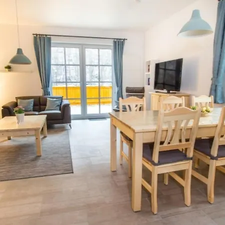 Hébergement de vacances I 1-1 Ferienhaeuser Ilsestein Doppelhaus, 100 Qm, 3 Schlafzimmer